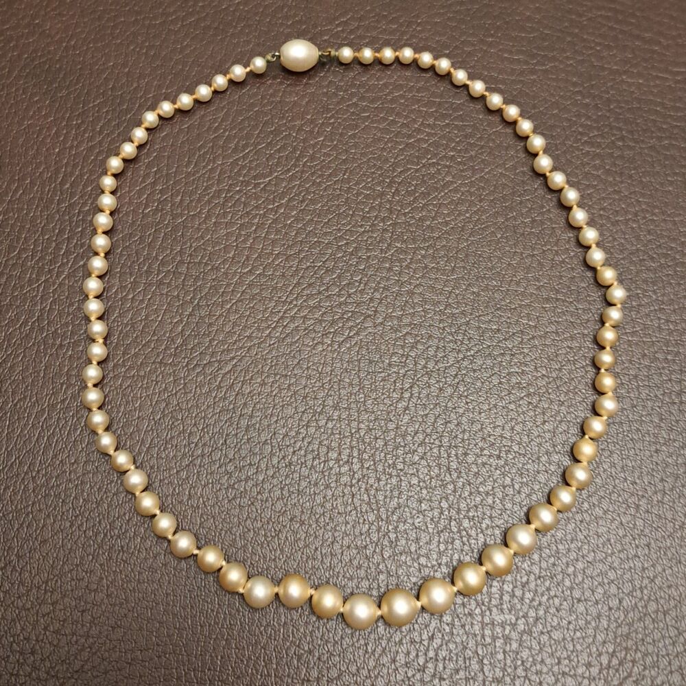Vintage Single Strand Faux Pearl Necklace Insert Closure Beige